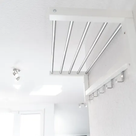 Njoy! Sunny & Simple - Dachterrasse - Gratis Wlan Appartement *